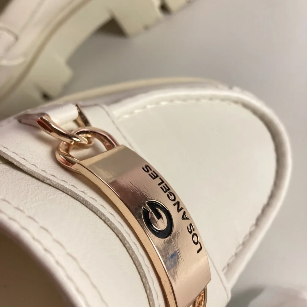 Y2k Guess Chunky Platform Loafer White Gold Buckle GBG Logo Heel Shoe Womens 8